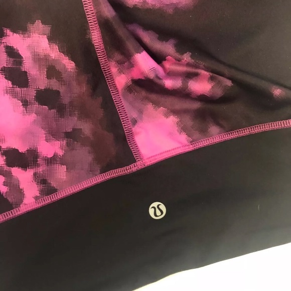 NWT lululemon Wunder Under - Picture 2 of 6